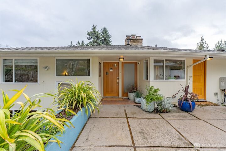 Property Photo:  3744 NE 165th Street  WA 98155 