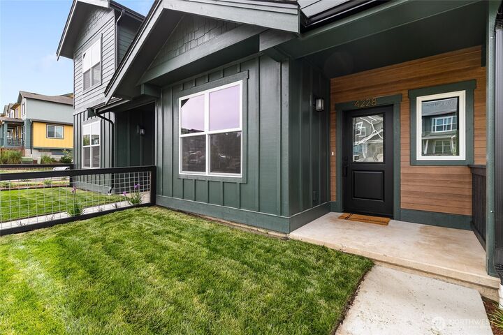 Property Photo:  4228  Melrose Lane  WA 98226 