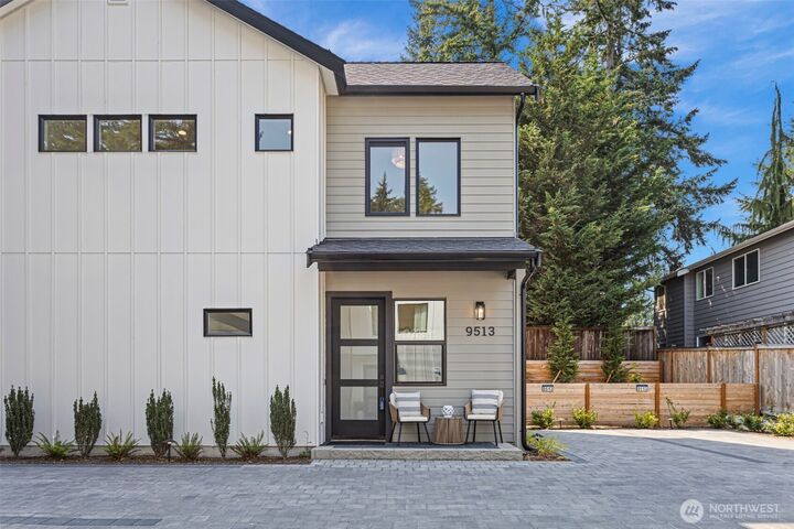 Property Photo: 9513 132nd Avenue NE WA 98033