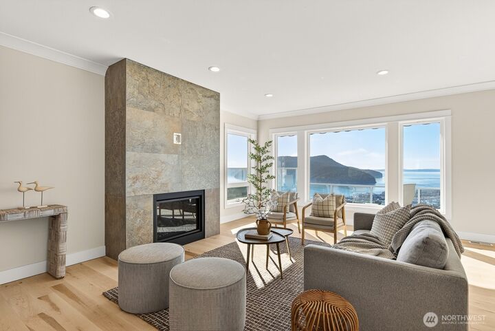 Property Photo:  2402  Highland Drive  WA 98221 