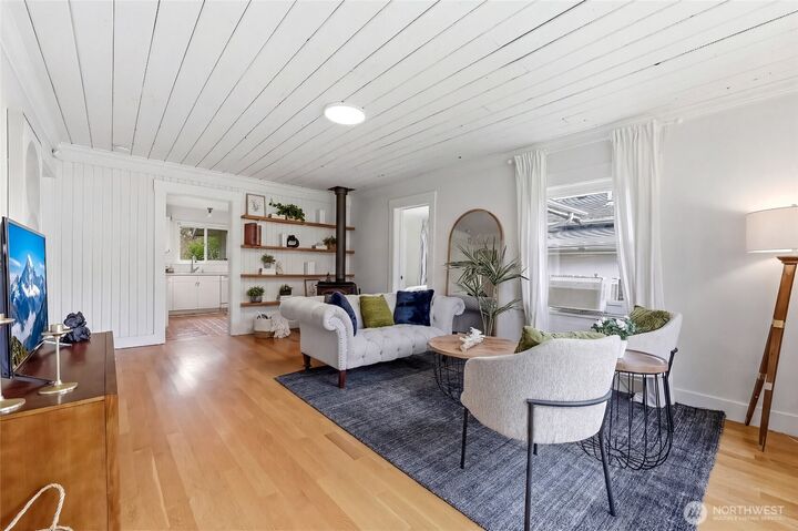 Property Photo:  1624 S 124th Street  WA 98168 