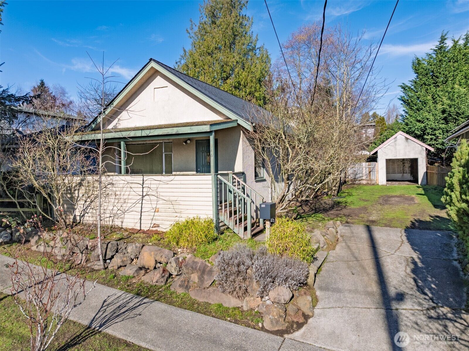 Property Photo:  946 N 86th Street  WA 98103 