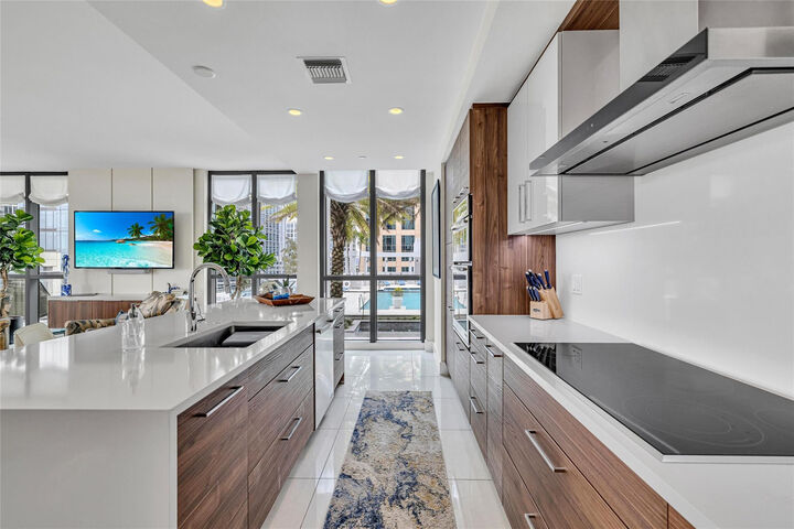 Property Photo:  100 E Las Olas Boulevard 1701  FL 33301 