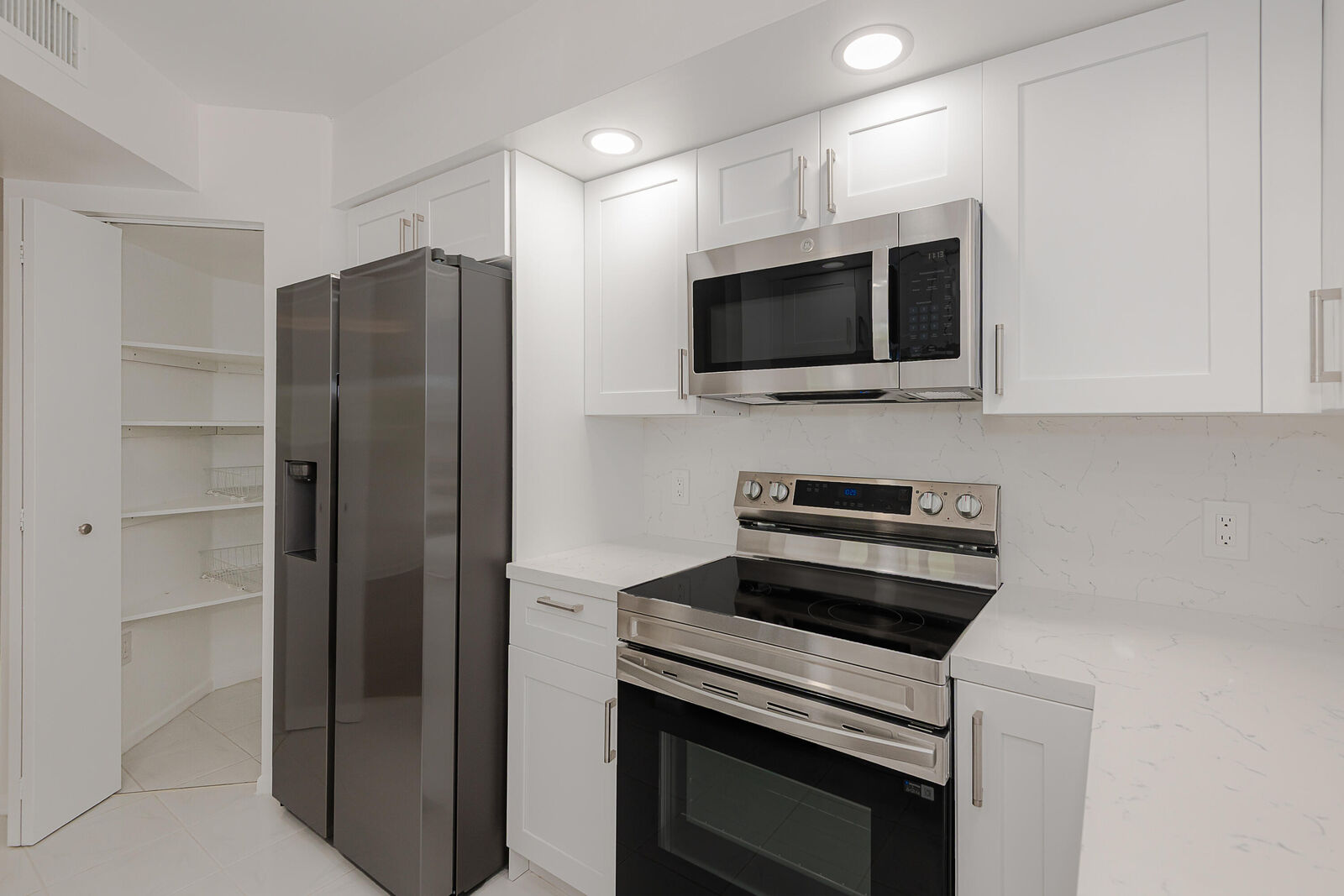 Property Photo:  13800 SW 14th Street 211C  FL 33027 
