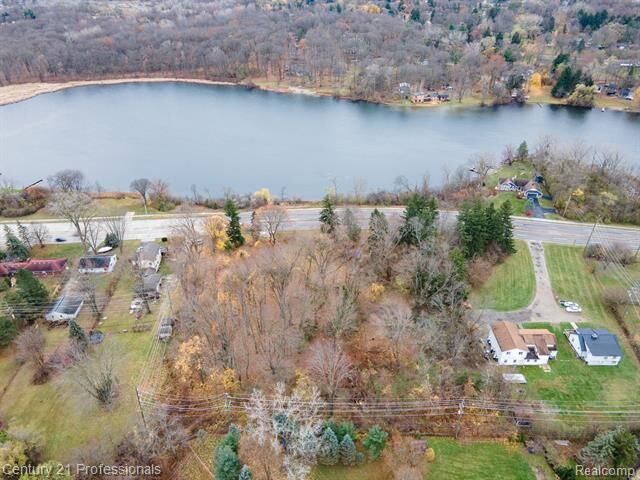 Property Photo:  Lot 3 W Walton  MI 48329 