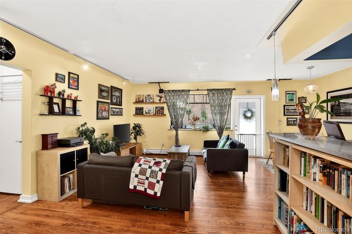 Property Photo:  636 N Washington Street 101  CO 80203 