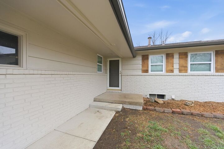 Photo de la propriété:  8138 E Boston St  KS 67207-3301 