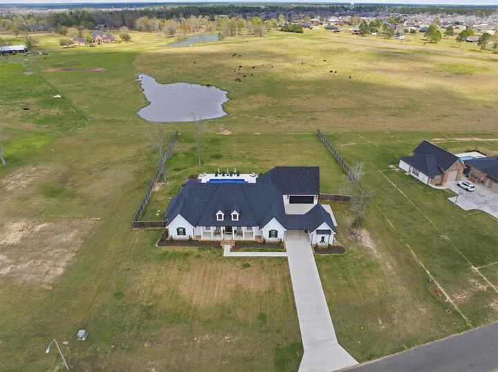 Property Photo:  2706 Coffey Farms Road  LA 70611 