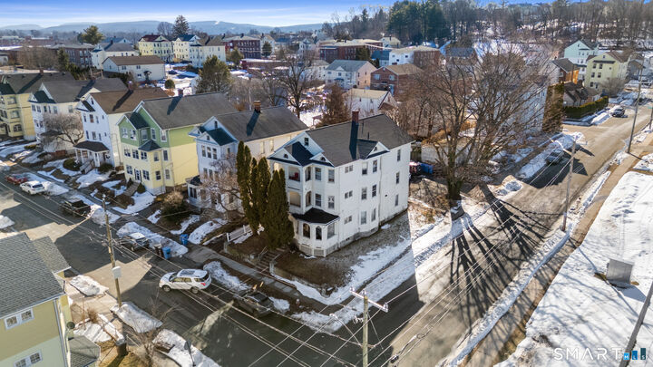 Property Photo:  266 Grove Street  CT 06053 