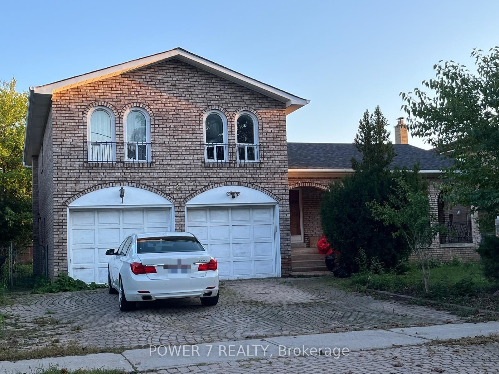 Property Photo: 33 Ernest Avenue ON M2J 3T4