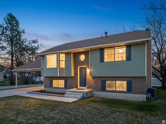 Property Photo:  22 E 525 N  UT 84041 