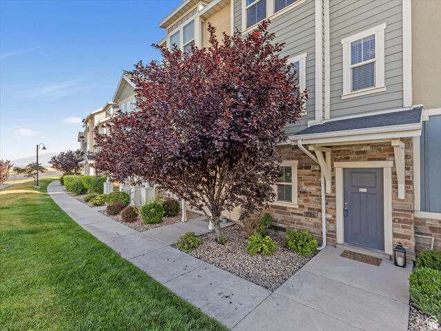 Property Photo:  341 N 680 E  UT 84059 