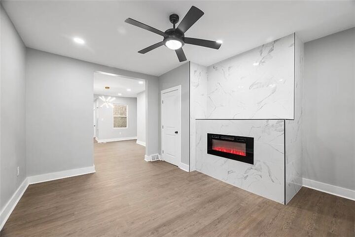 Property Photo:  1206 Linden Pl  PA 15212 