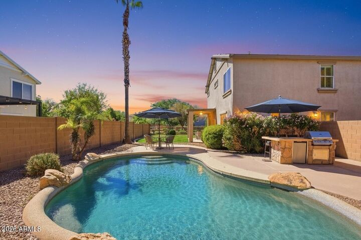 Property Photo:  2545 E Harrison Court  AZ 85295 