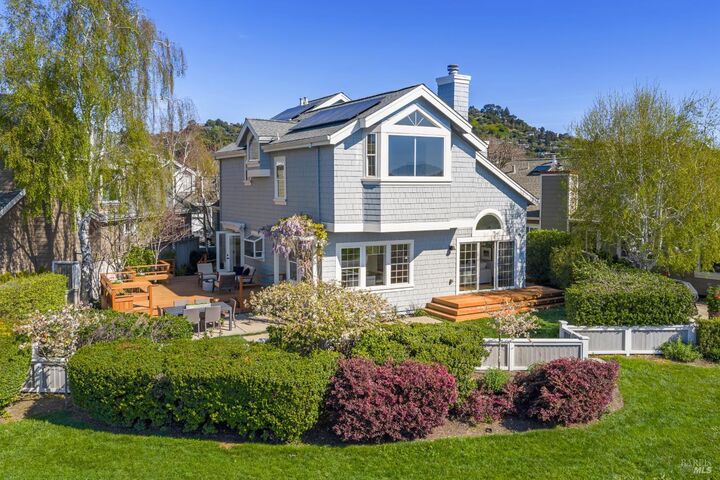 Property Photo:  11 Gretchen Place  CA 94904 