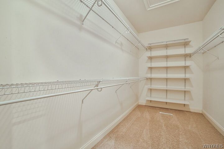 Property Photo:  9 Hidden Creek Court  NY 14221 