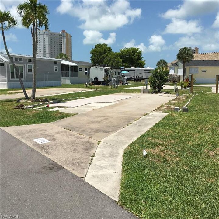 Property Photo: 19681 #249 Summerlin Rd FL 33908