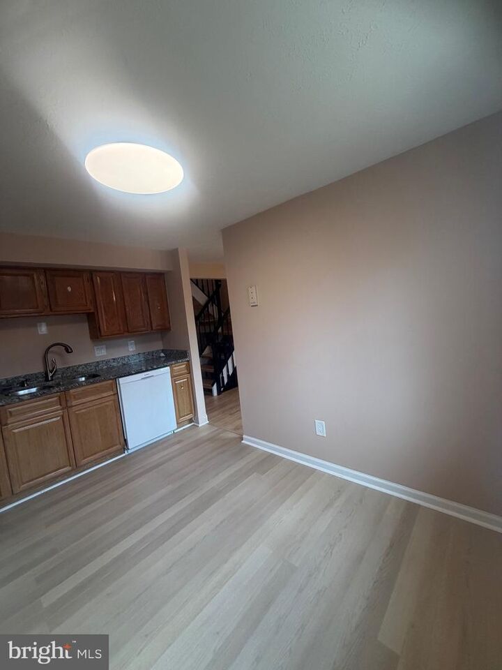 Property Photo:  3468 Vale Court  VA 22192 