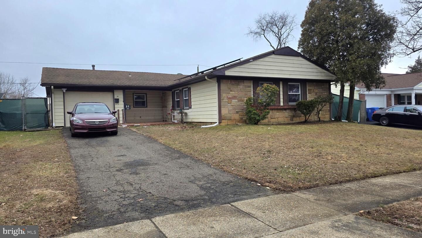 Property Photo:  35 Ember Lane  NJ 08046 