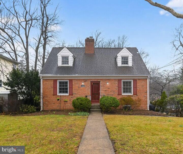 Property Photo:  1002 Heather Avenue  MD 20912 