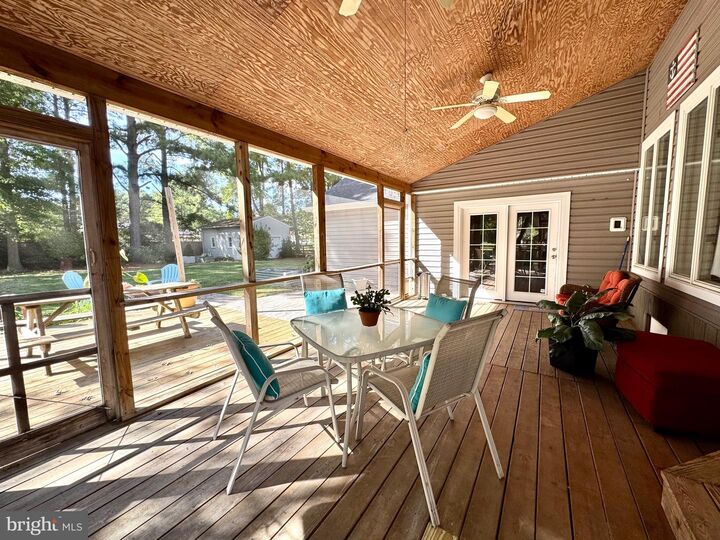 Property Photo:  211 Queen Anne Road  MD 21666 