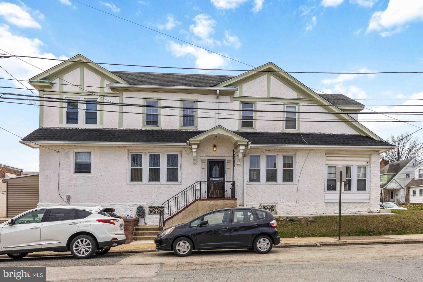 Property Photo: 537 Elm Avenue PA 19082