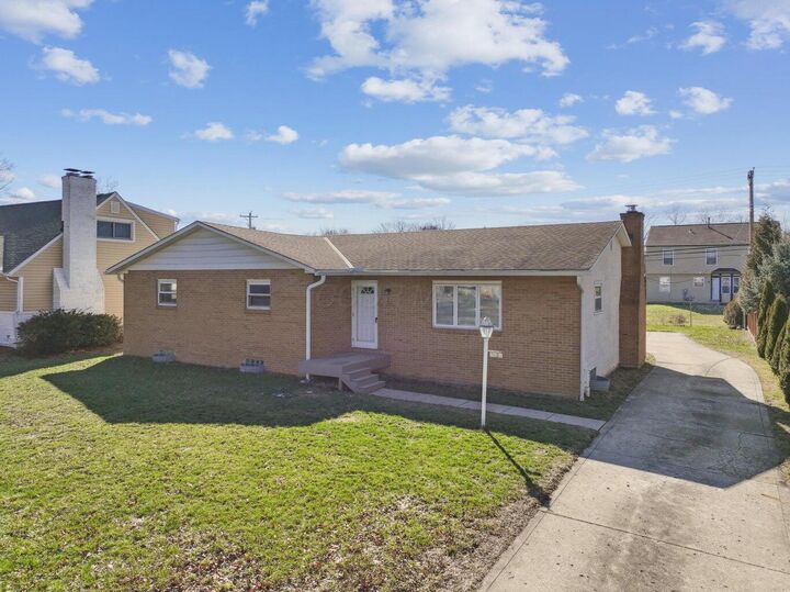 Property Photo:  2691 Maplewood Drive  OH 43231 