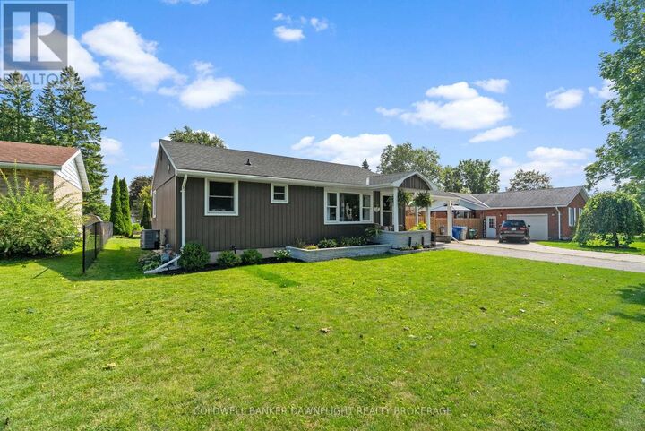 Property Photo:  74 East William Street  ON N0K 1W0 