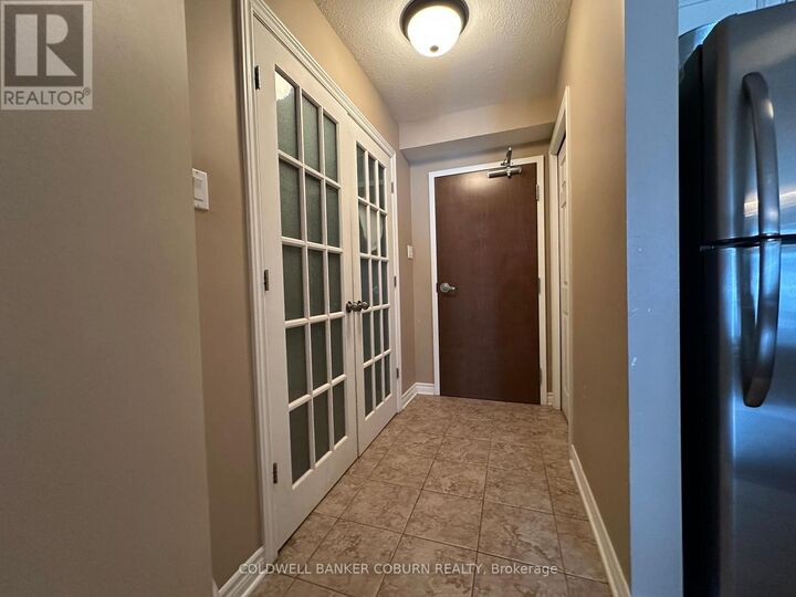 Property Photo: 398 Van Buren Street 105 ON K0G 1J0