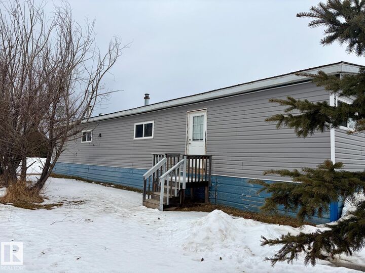 Photo de la propriété:  218 Hwy 13 E  AB T0C 0A0 