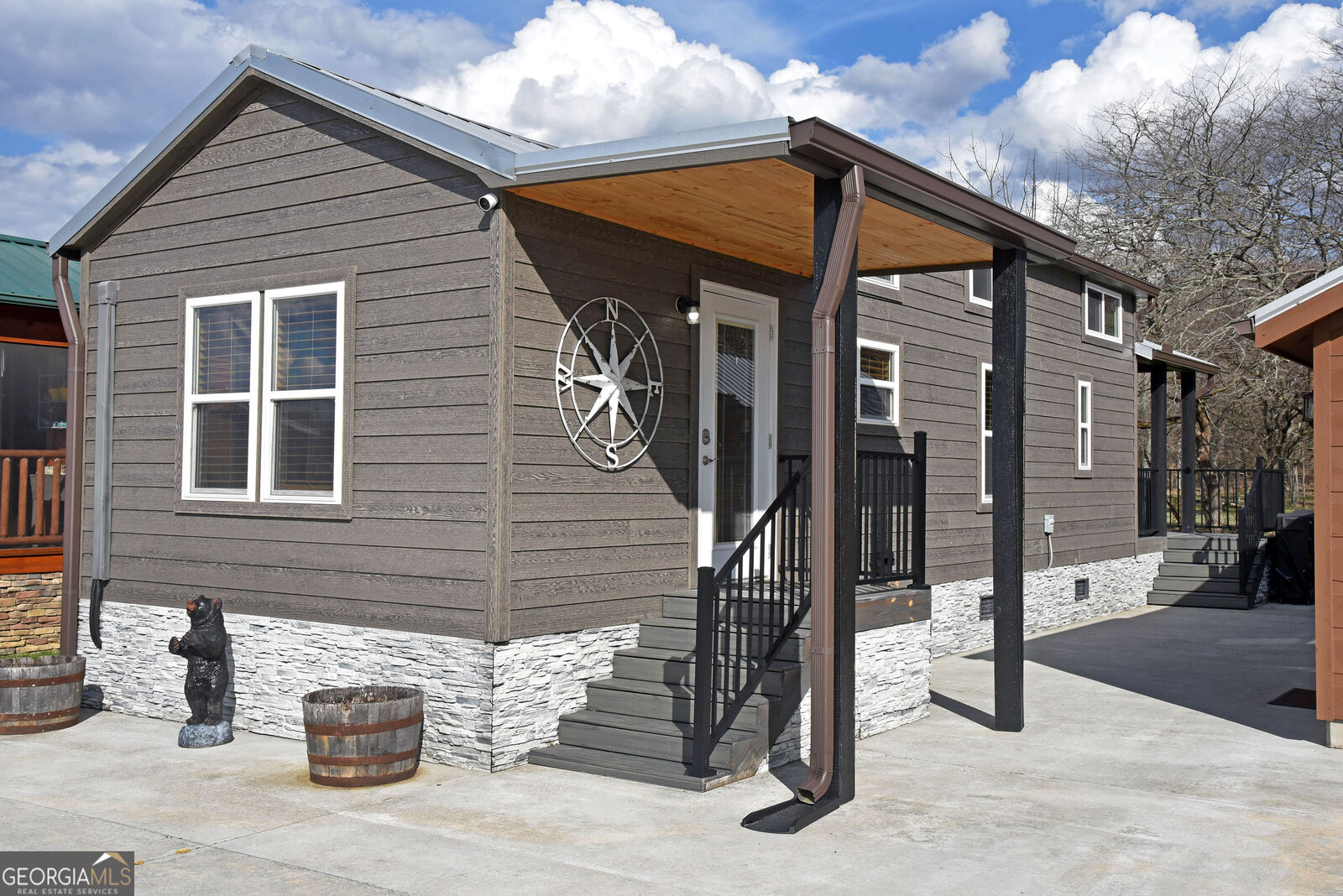 Property Photo: 435 Golden Nugget GA 30512