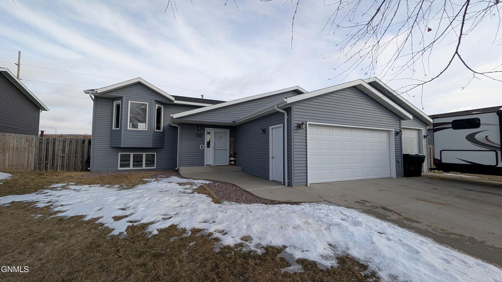 Property Photo:  65 McGinnis Way  ND 58504 
