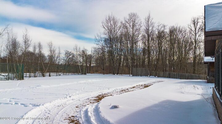 Property Photo:  434 Hemlock Road  PA 18472 