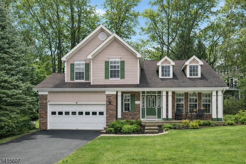 Property Photo:  9 Hartley Ln  NJ 07920 