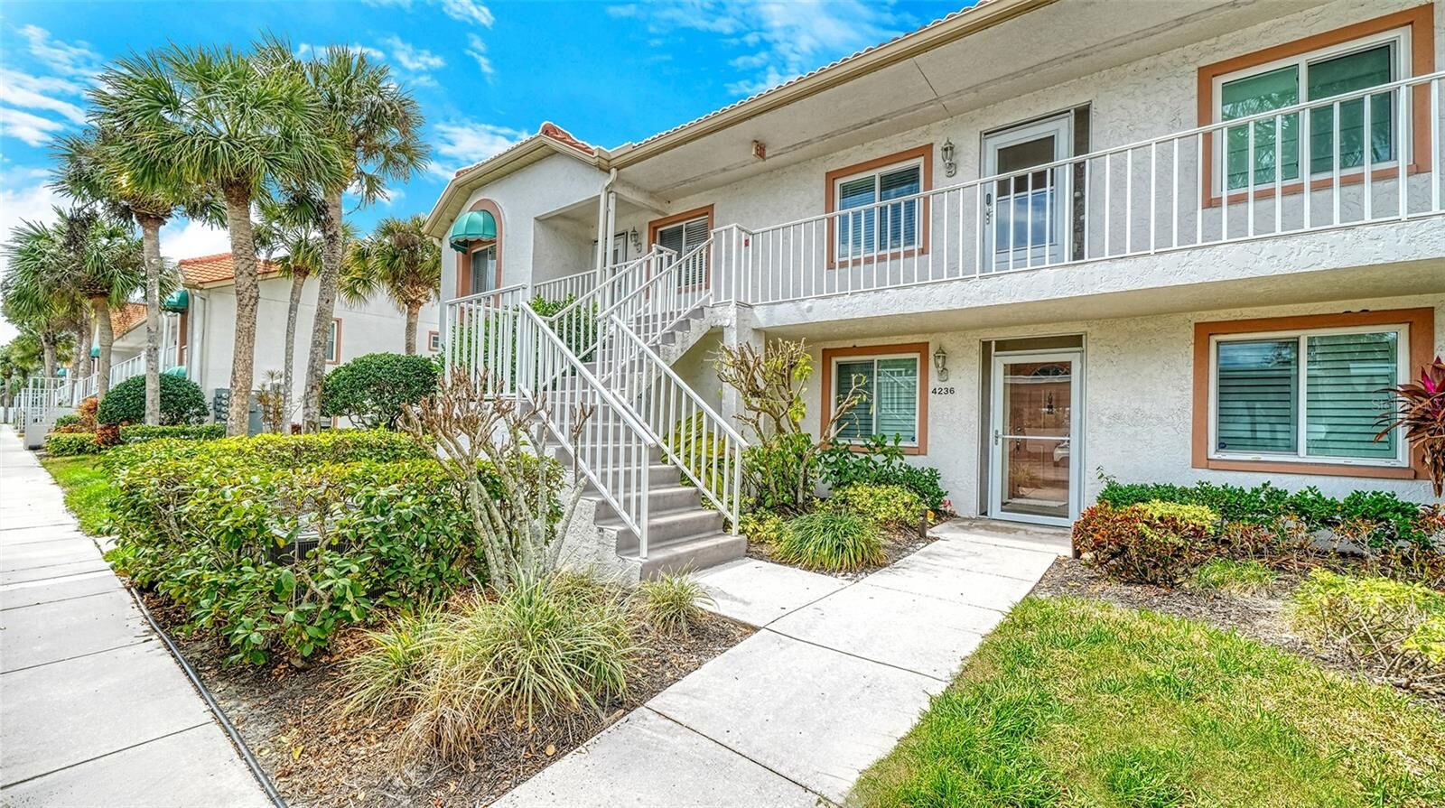 Property Photo: 4244 Madeira Court 3316 FL 34233