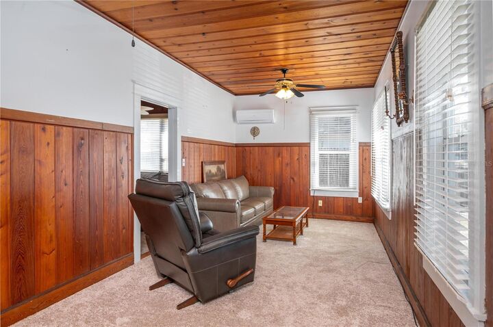 Property Photo:  427 Avenue E SE  FL 33880 