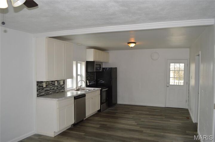 Property Photo:  1016 Ann Street  MO 63028 