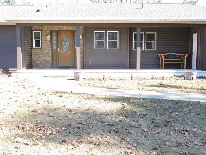 Property Photo:  1227 S Main St  WI 53538 