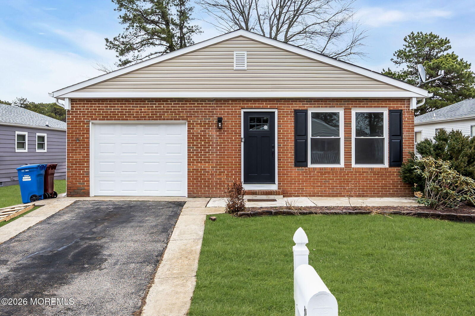 Property Photo: 15 Roxton Place NJ 08757