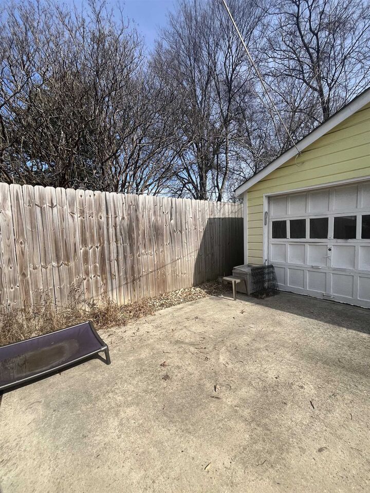 Property Photo:  816 S Cox St  TN 38104 
