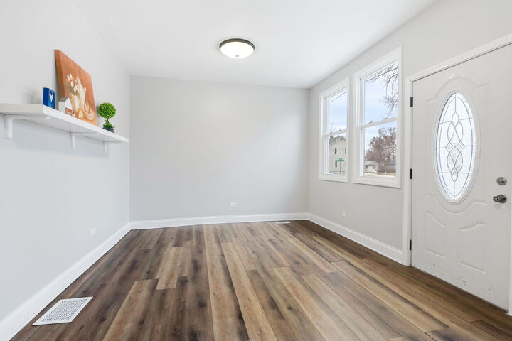 Property Photo:  605 Grove Street  IL 60505 