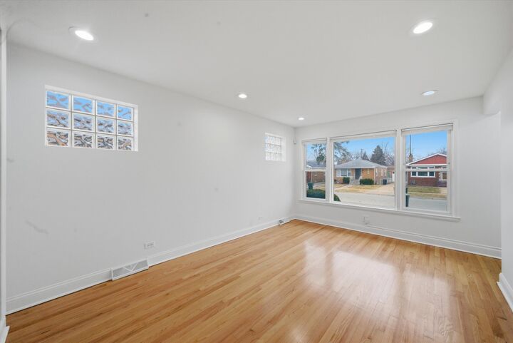 Property Photo:  15505 Drexel Avenue  IL 60419 