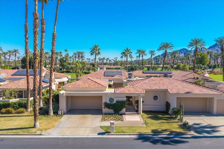 Property Photo: 75467 Riviera Drive CA 92210