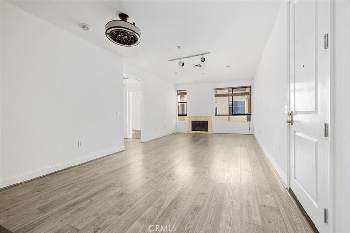 Property Photo: 6938 Laurel Canyon Blvd 304 CA 91605