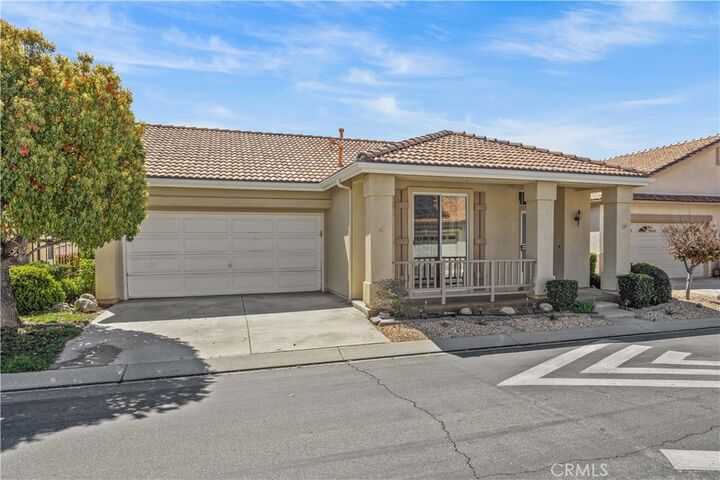 Property Photo:  5998 Turnberry  CA 92220 