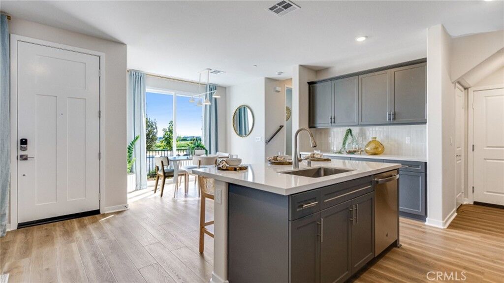 Property Photo:  2813 E Amberley Privado  CA 91762 