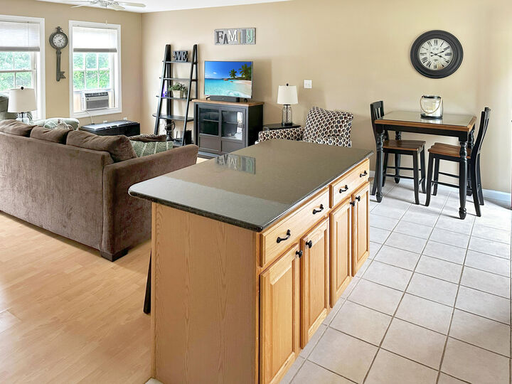 Property Photo:  1016 State Street 7  ME 04401 