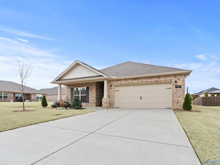 Property Photo: 204 Joan Circle AL 35749