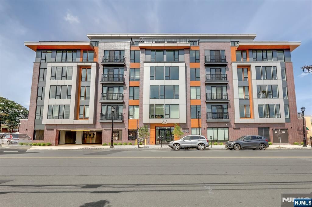 Property Photo:  85 Ridge Road 111  NJ 07031 