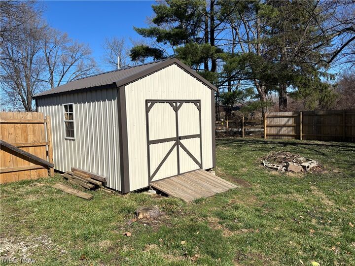 Property Photo:  2407 Nesmith Lake Boulevard  OH 44314 